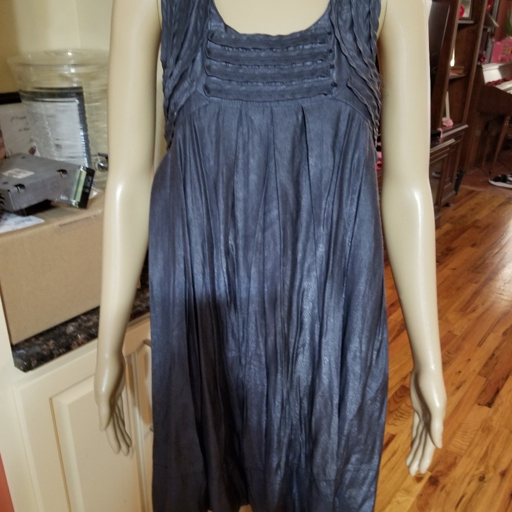 Dress - Picture 2 of 4